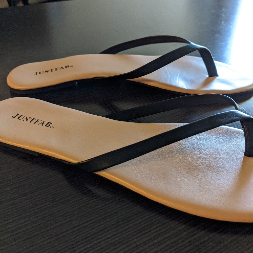 Flip Flops - Picture 6 of 10